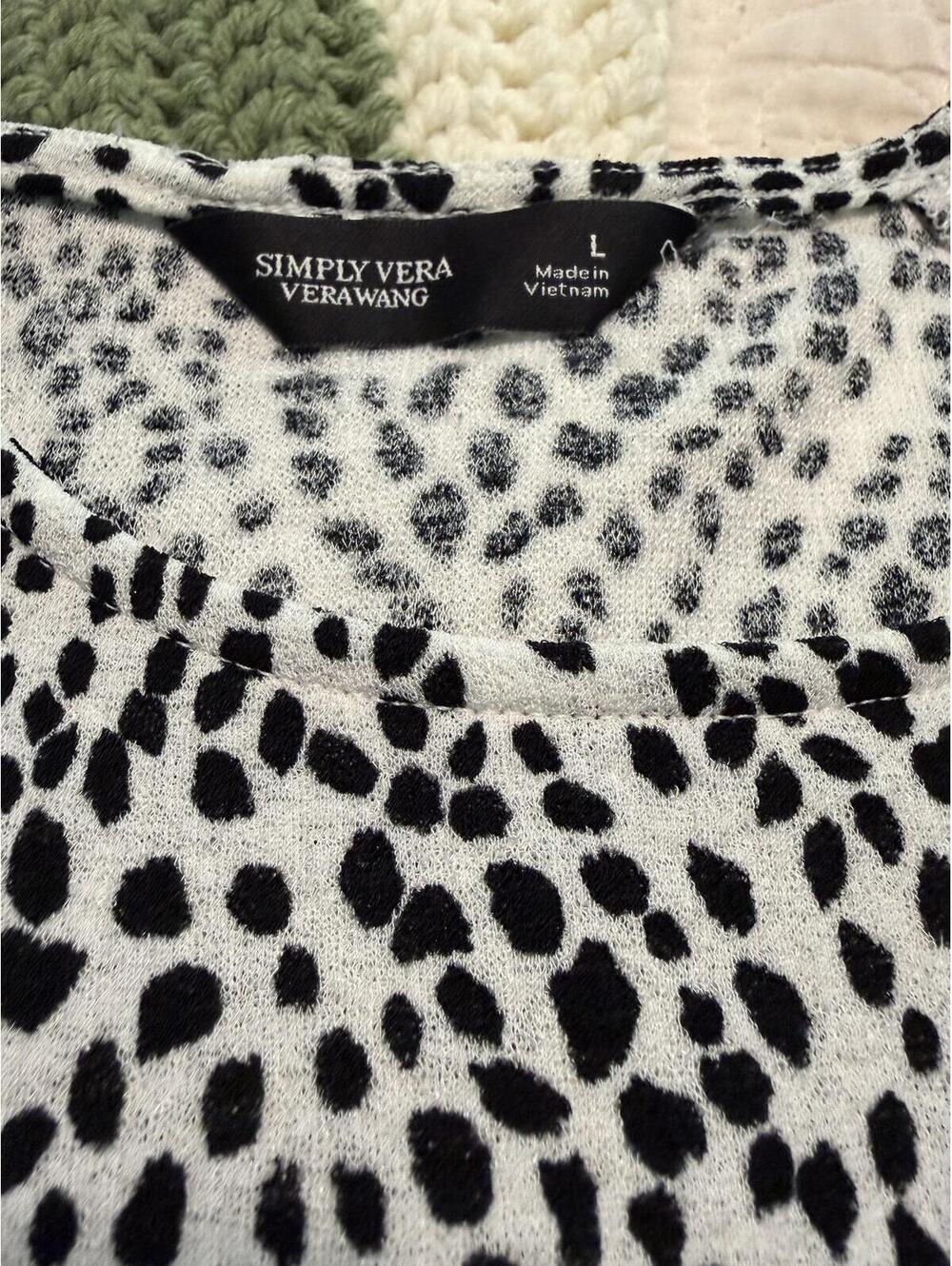 Simply Vera Vera Wang Black and White Patterned Raglan Blouson Top, Size Large - Picture 6 of 7